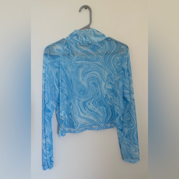 Marble Print Crop Top - Picture 4 of 4